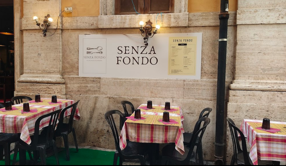 Navona Notte — storefront